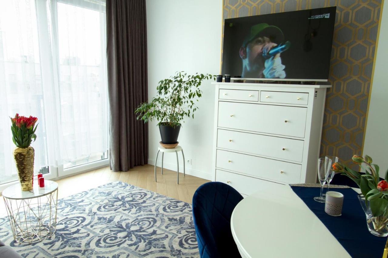 Nowy Apartment Przy Placu Szembeka Warsaw Ngoại thất bức ảnh
