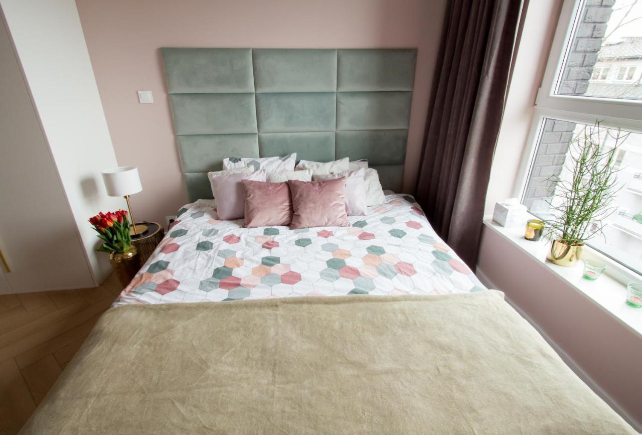 Nowy Apartment Przy Placu Szembeka Warsaw Ngoại thất bức ảnh